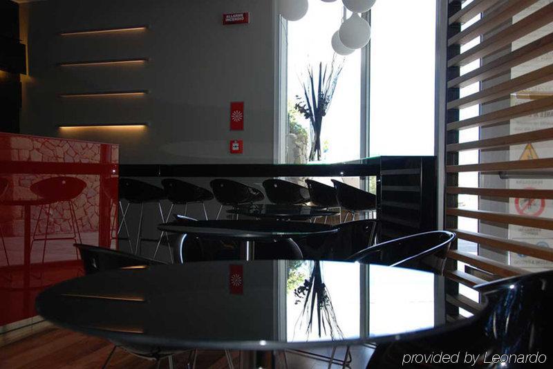 Sea Art Hotel วาโด ลีกูเร ภายนอก รูปภาพ