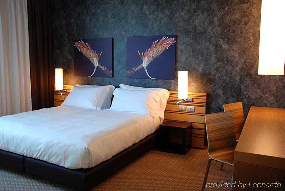 Sea Art Hotel วาโด ลีกูเร ภายนอก รูปภาพ