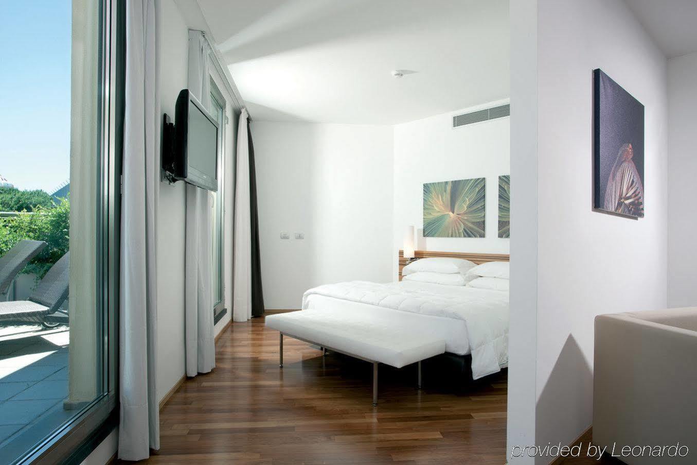 Sea Art Hotel วาโด ลีกูเร ภายนอก รูปภาพ
